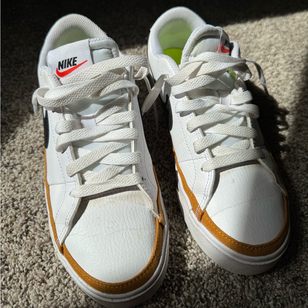 Nike court legacy